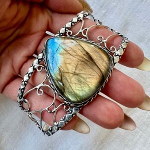 925 GORGEOUS! Sunset Flash Labradorite Cuff Bracelet